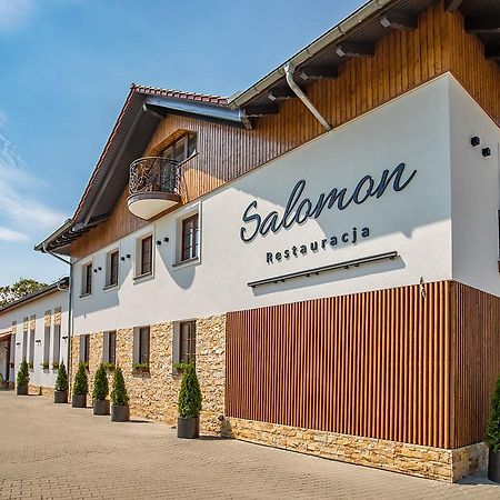 Pokoje-Restauracja Salomon Hotel Opole Exterior foto