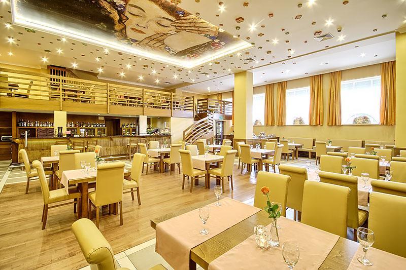 Pokoje-Restauracja Salomon Hotel Opole Exterior foto